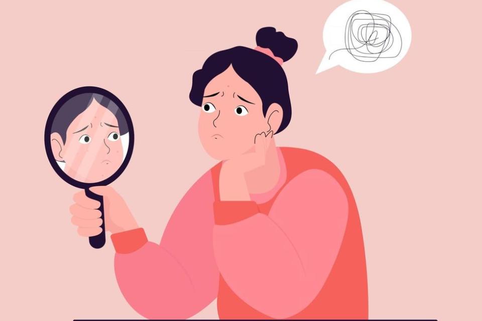 girl with mirror