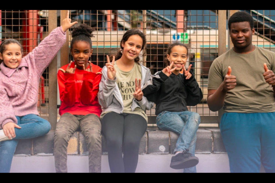 youth_sitting